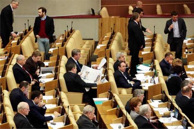 Чиновники должны избавиться от зарубежных счетов до конца сегодняшнего дня