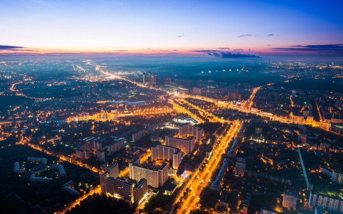 Москва в облаках