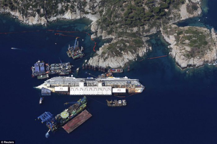 Началась операция по подъему круизного судна Costa Concordia