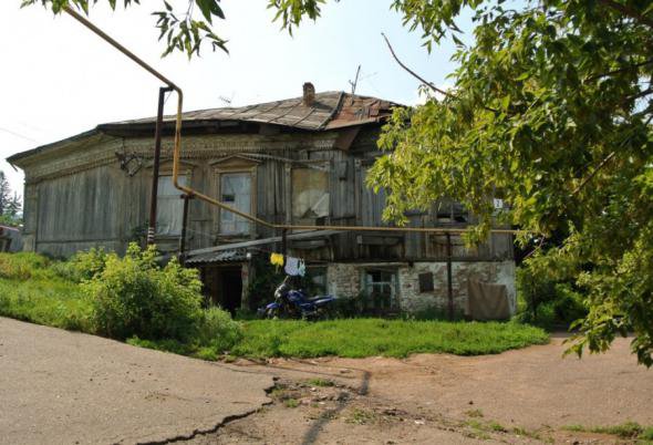 Д.Медведев обяжет страховать жилье
