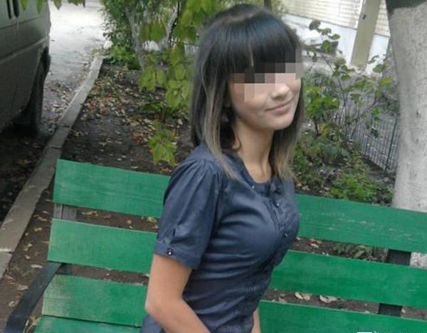 14 Летнюю школьницу из Новочеркасска избившую сверстницу посадили на 30 суток