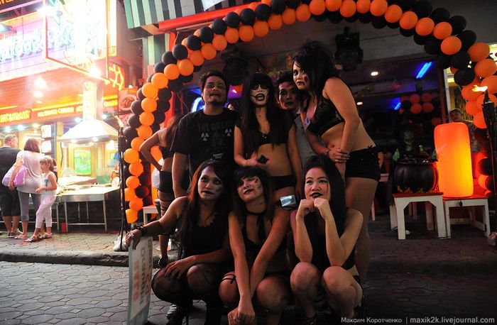 Улица Walking street в Паттайе