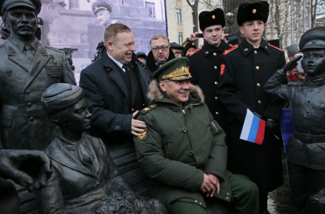"Офицеры": В Москве появился памятник героям известного фильма