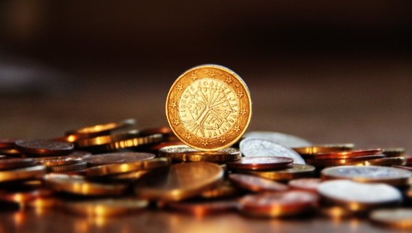 Официальный курс евро вырос до 47,50 рубля Официальный курс евро вырос до 47,50 рубля