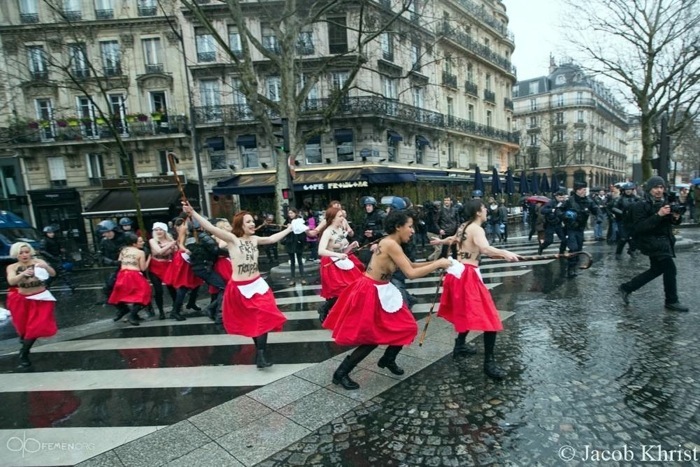 FEMEN уже не торт...