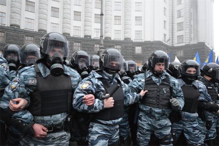 Глава МВД Украины расформировал "Беркут"