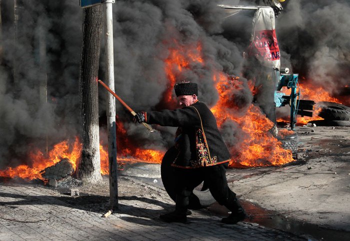 Беспорядки в Киеве возобновились (35 фото)