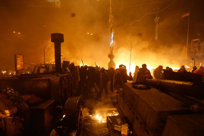Беспорядки в Киеве возобновились (35 фото)