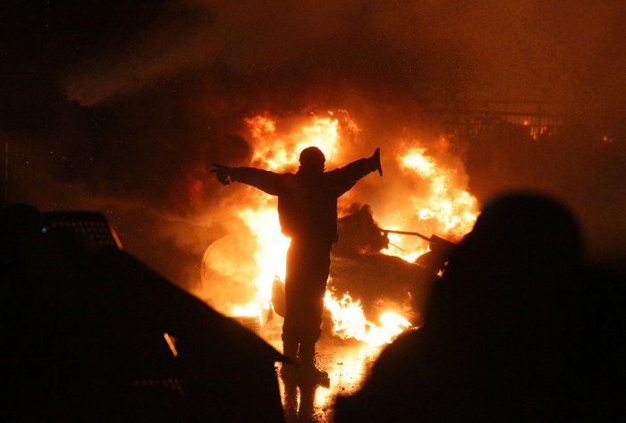 Беспорядки в Киеве возобновились (35 фото)