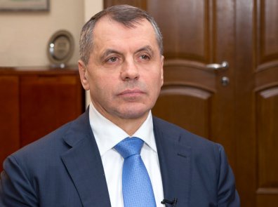 Парламент Крыма принял декларацию о независимости республики Парламент Крыма принял декларацию о независимости республики