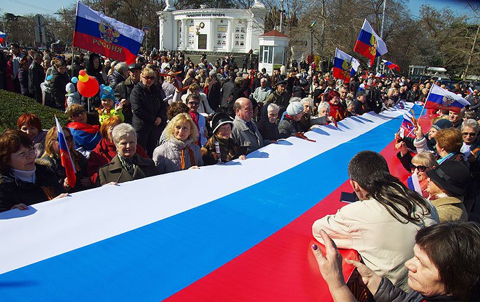 Путин превратил Крым в отдельный федеральный округ