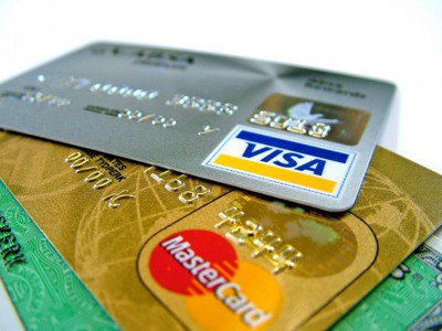 Дума требует возмещения ущерба от Visa и MasterCard Дума требует возмещения ущерба от Visa и MasterCard