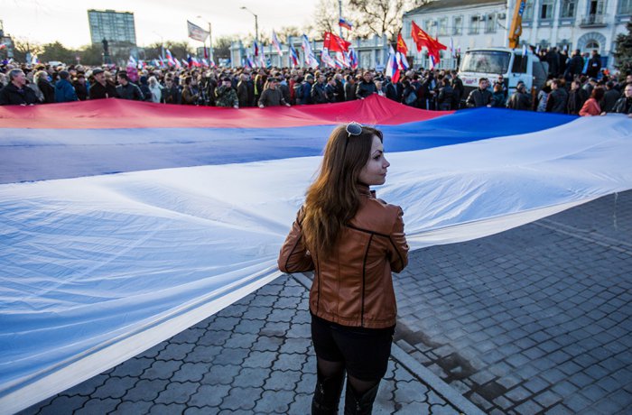 Крым митингует в поддержку России | 19 фото