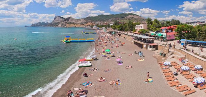 Власти Крыма рассчитывают за две недели подготовить новую конституцию