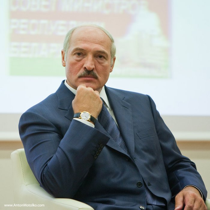 Лукашенко намерен "по-соседски" встретиться с Турчиновым