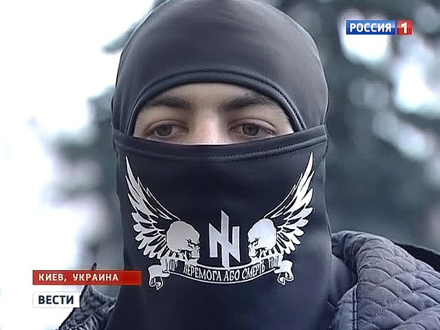 В Сети появилась петиция к ООН признать "Правый сектор" террористами В Сети появилась петиция к ООН признать "Правый сектор" террористами