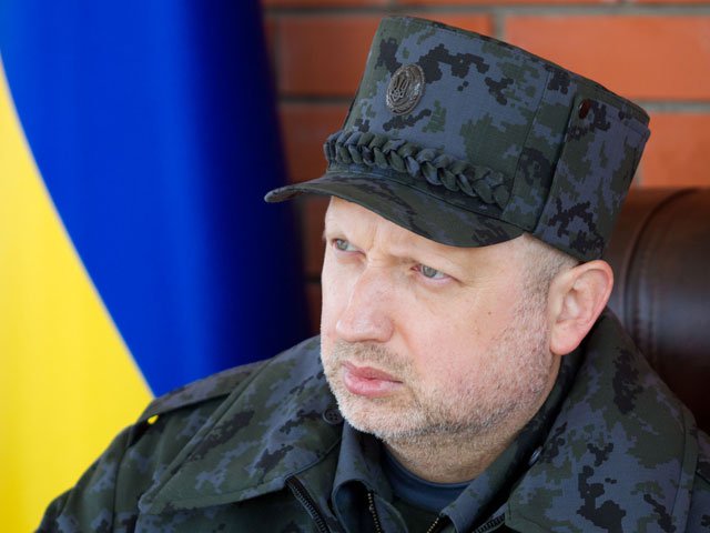 Турчинов пригрозил организаторам референдума тюрьмой