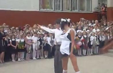 Лучший танец на выпускной 2014!