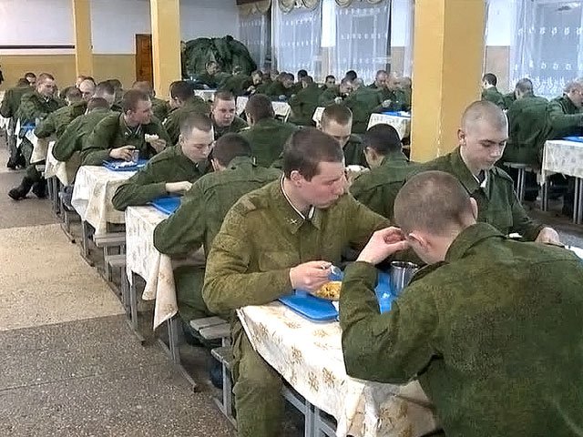 Минобороны открыло горячую линию для призывников Минобороны открыло горячую линию для призывников