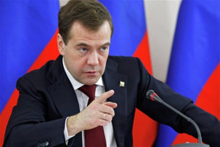 Замруководителя Роскомнадзора Ксензов получил выговор за угрозу отключить в России соцсети