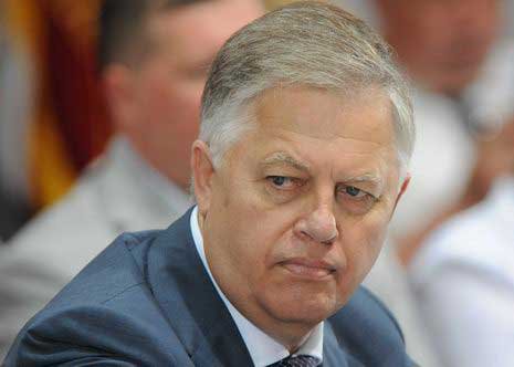 Лидера украинских коммунистов пытались сжечь в его автомобиле