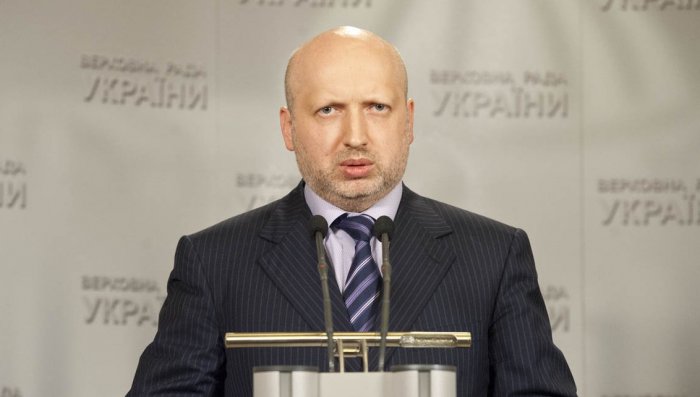 Турчинов вернул на Украине призыв в армию