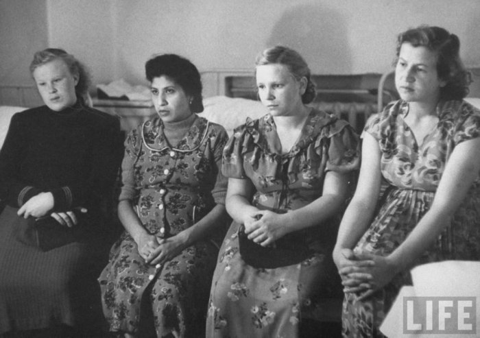 Москвички в 1956 году (52 фото)