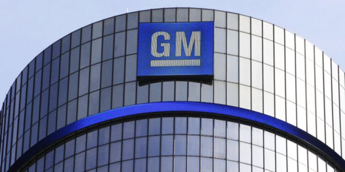 General Motors и Audi прекратили поставки автомобилей в Россию 