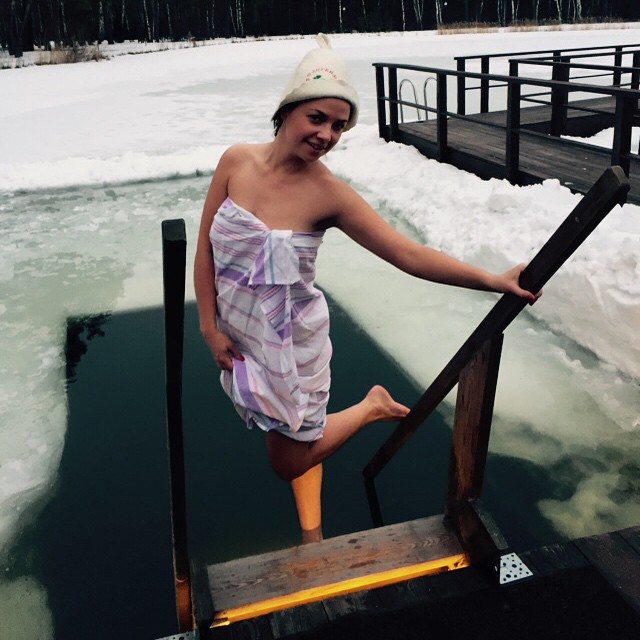 Крещенские купания в снимках из Instagram
