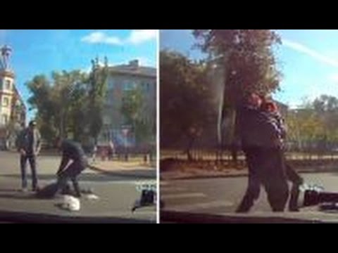 Пытался похитить сбитую старушку