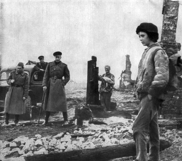 Владимир Осипович Богомолов Момент истины Владимир Осипович Богомолов Момент истины