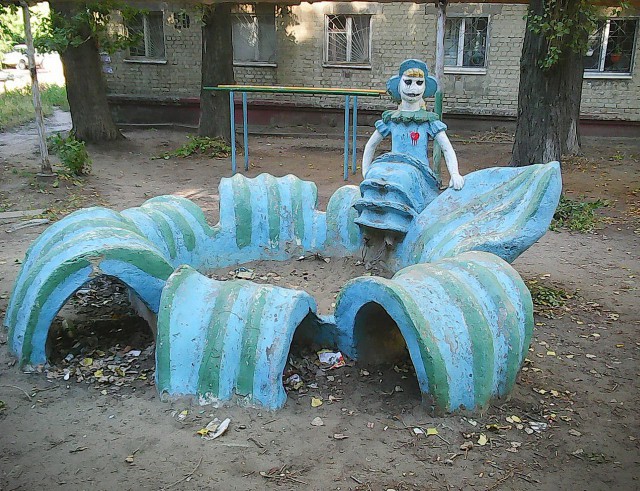 Дюймовочка смерти и ужаса
