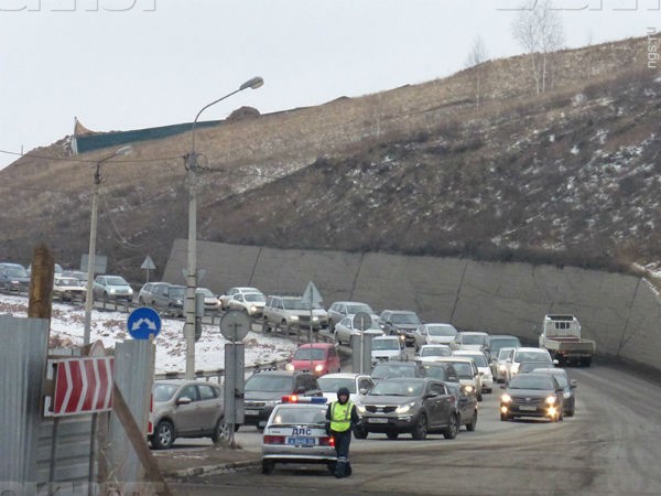 В Красноярске открыли движение по улицам 2-й Брянской и Конституции СССР