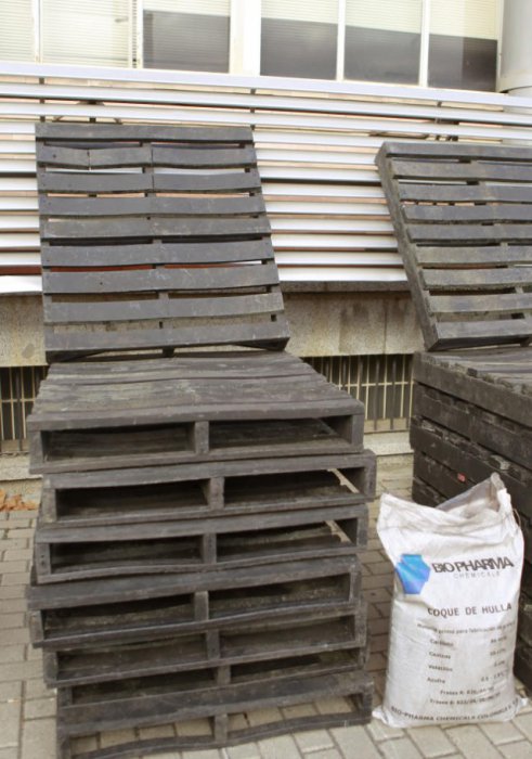  Грузовые поддоны из прессованного кокаина