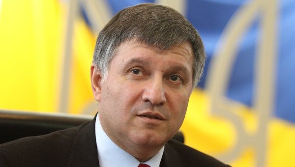 Аваков заявил о подготовке Нацгвардии для возвращения Крыма