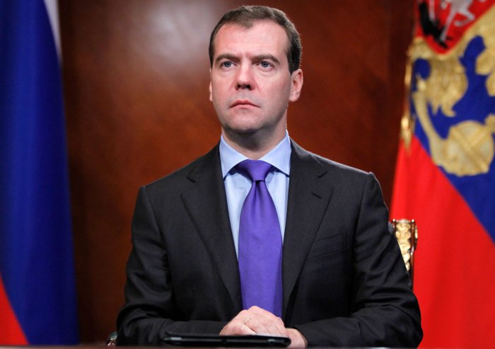 Медведев назвал придурком главу СБУ после заявлений о взрывах в Брюсселе    