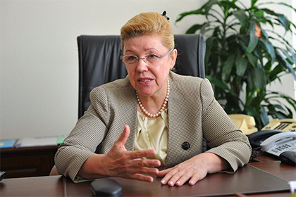 Мизулина предложила запретить ямочный ремонт дорог. Мизулина предложила запретить ямочный ремонт дорог.