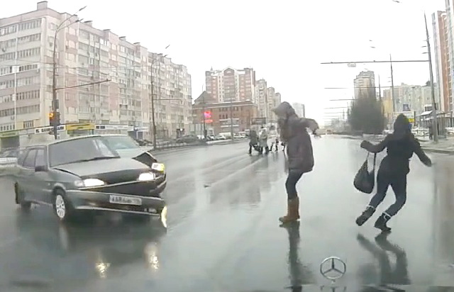 Случайно выжившие пешеходы, подборка дтп