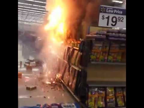 Идиоты и фейерверки в магазине