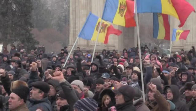  В Кишиневе начинаются беспорядки