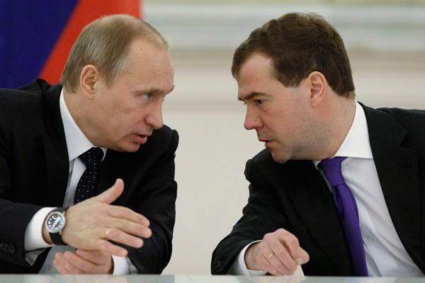 Процесс пошел! Медведев уже суетится.    
