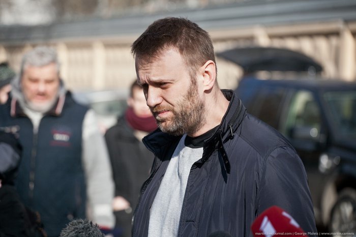 Как новоиспечённый Гапон людей под ОМОН повёл