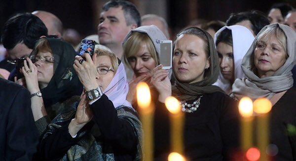  РПЦ против селфи и фоточек на богослужениях