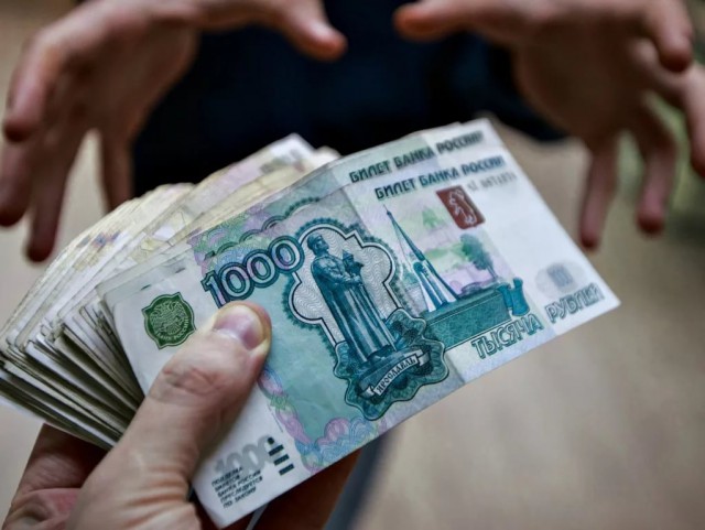 СМИ: в России предложили выдавать освободившимся заключенным по 50 тысяч рублей