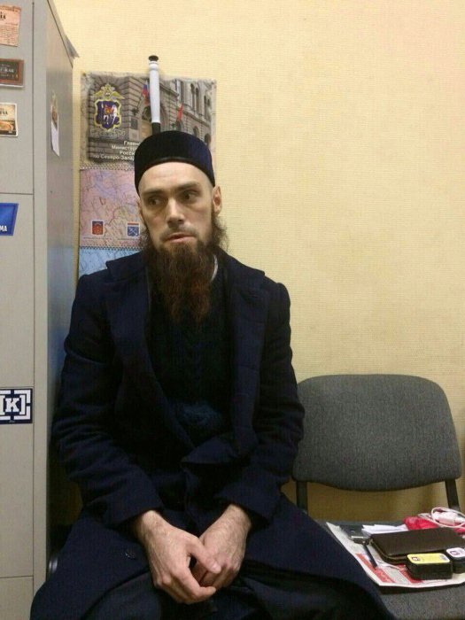 Первый подозреваемый по теракту сам пришёл в полицию