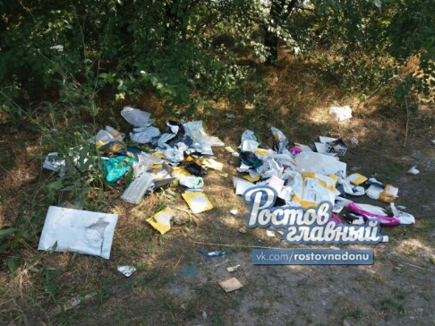 Еще одна свалка упаковок из-под ворованных посылок найдена под Ростовом