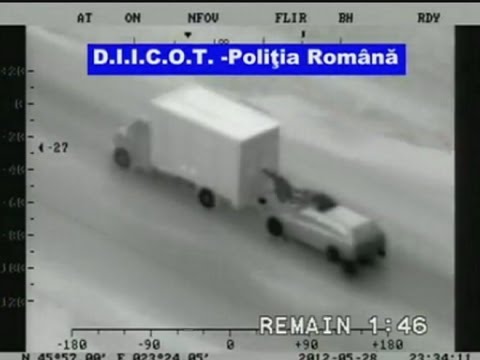 Как воруют из грузовиков на ходу