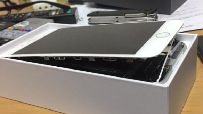 Apple подтверждает – iPhone 8 опасны!