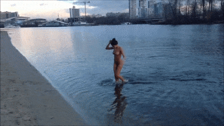 Девушки бывают разные
