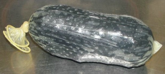 Контрабанда между ног